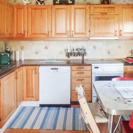 Four-bedroom Holiday In Hébergement de vacances